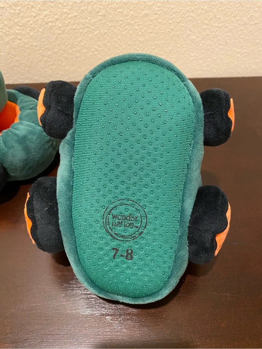 Toddler Plush Green Tractor Slippers LIKE NEW, Size 7/8 Resemble John Deere